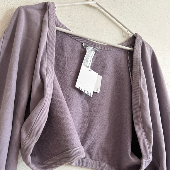 Zara Lavender Purple Cropped Cardigan
size medium NEW WITH TAGS $15 - Picture 2 of 3